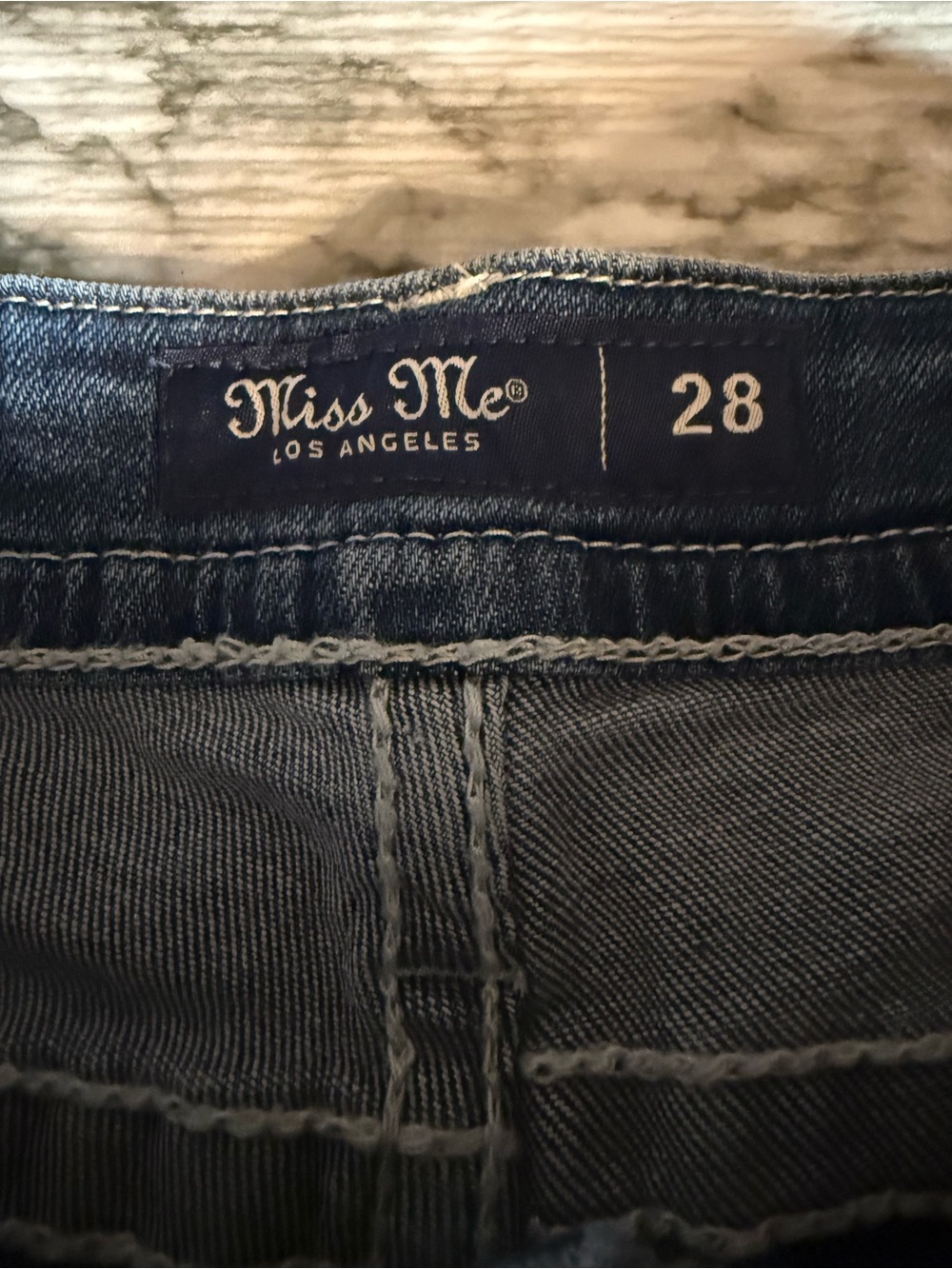 NWT Miss Me Jeans Women Size 28x32 Mid-Rise Bootcut Embellished Cross $134 - Picture 5 of 11